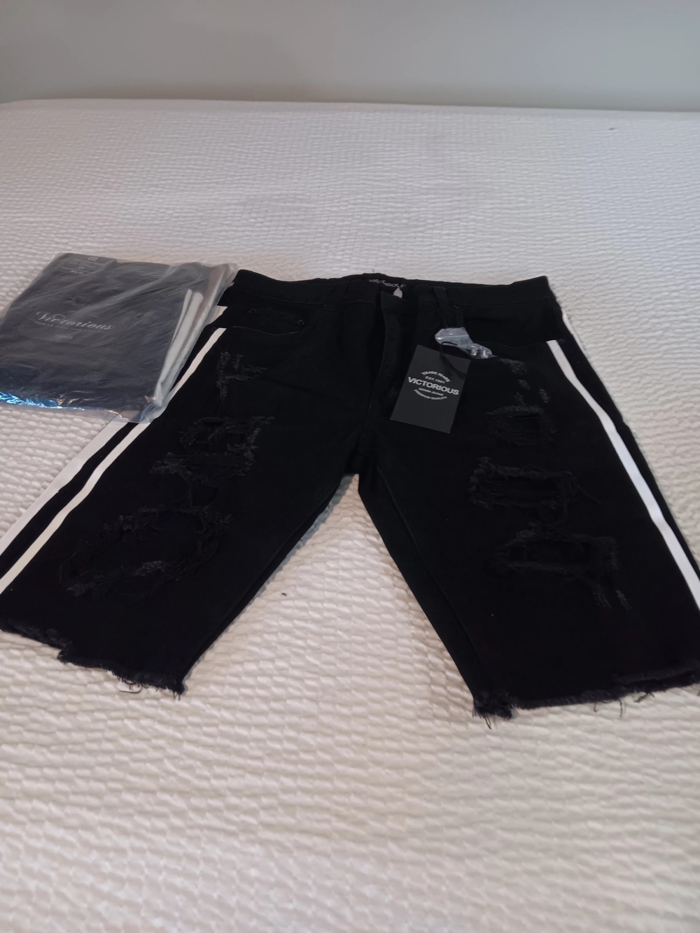 Distressed Shorts - BLACK/WHITE - Picture 2 of 3